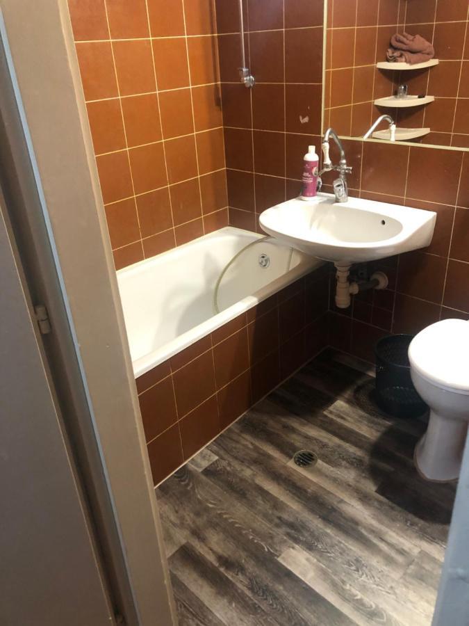 7Dab Apartment Bezeredj Contactless Self -Check-In Budapest Ngoại thất bức ảnh